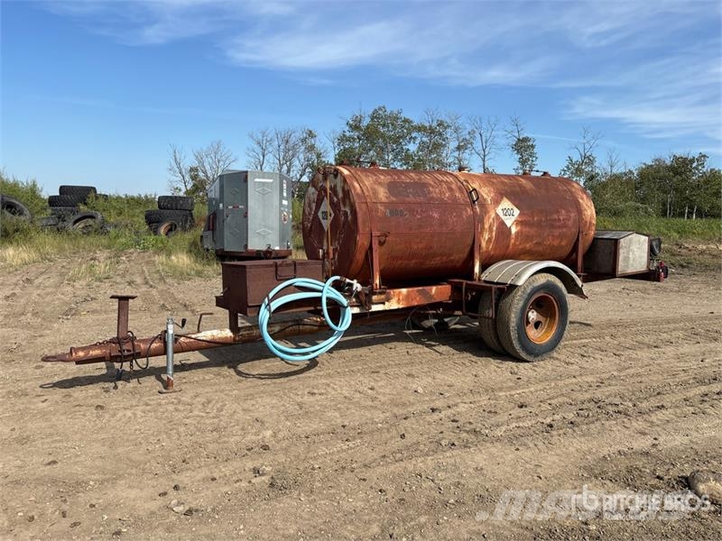  S/A Custom Built Fuel Trailer Tartályos pótkocsik