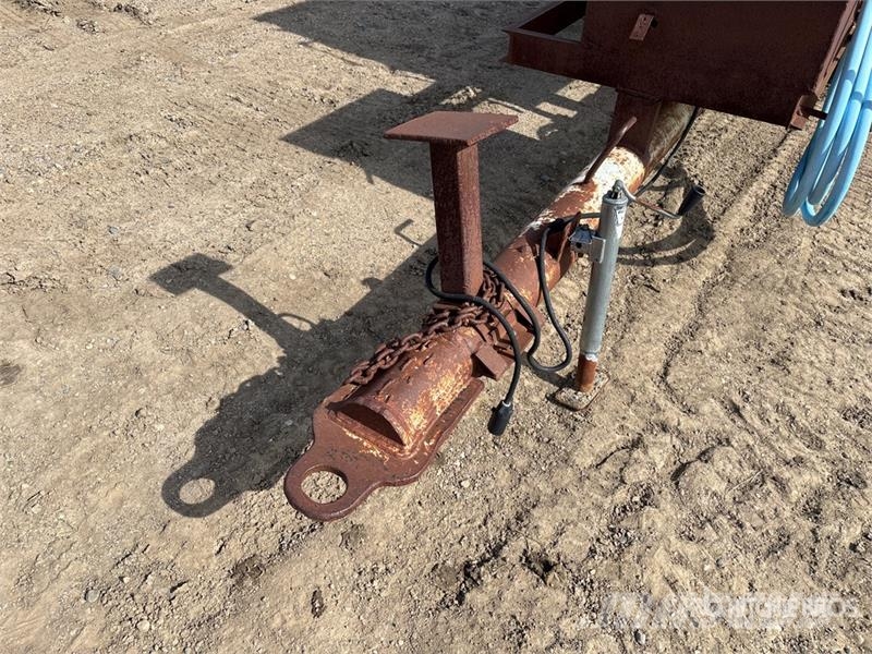  S/A Custom Built Fuel Trailer Tartályos pótkocsik