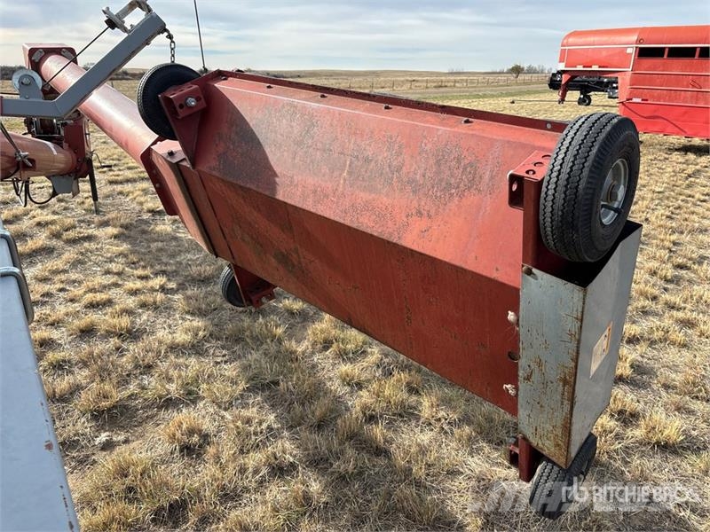 Sakundiak 10-1800SL 10 in x 59 ft Swing Grain Auge Szállító berendezések