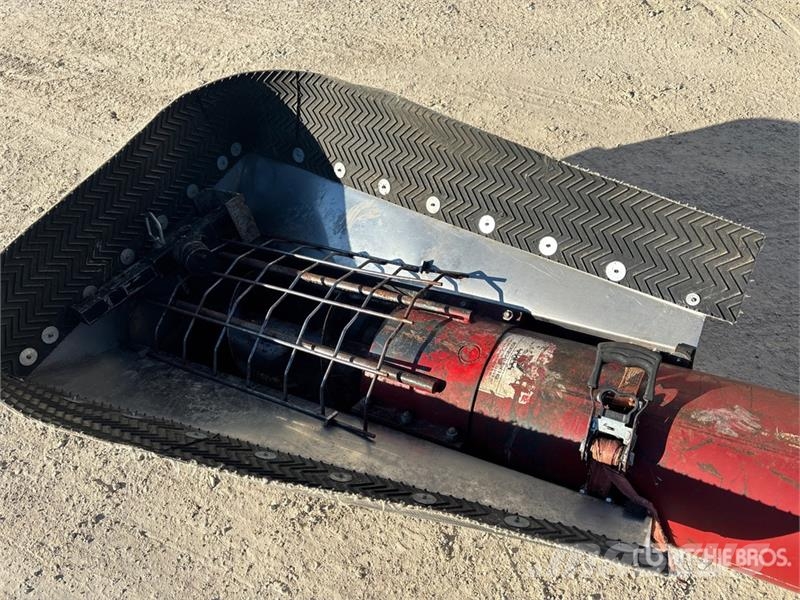  Sakundiak 10 in x 40 ft Grain Auger معدات نقل