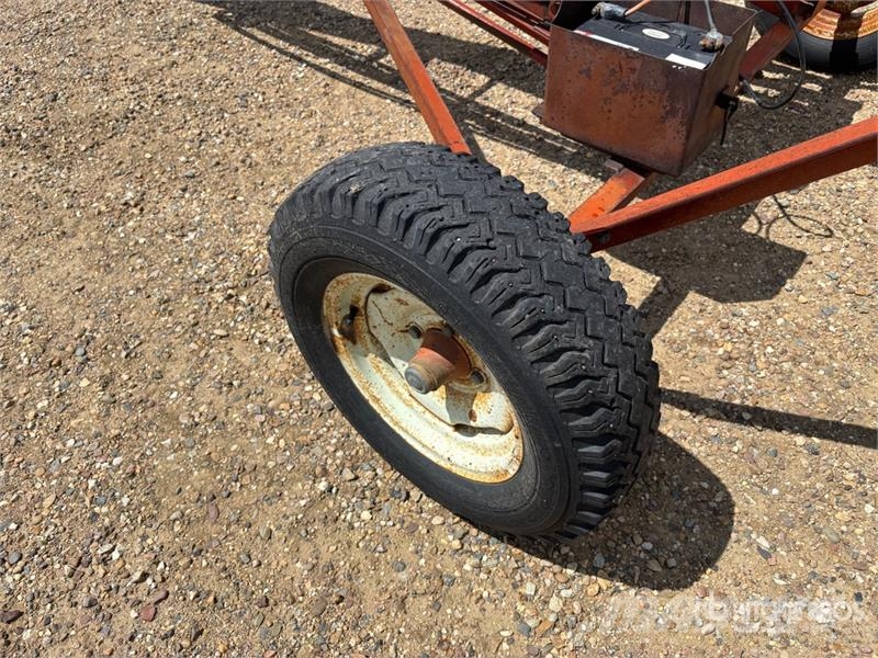 Sakundiak HD7-1000 7 in x 32 ft Grain Auger 운반 장비