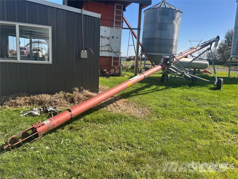  Sakundiak HD7-1600 7 in x 53 ft Grain Auger Transportēšanas aprīkojums