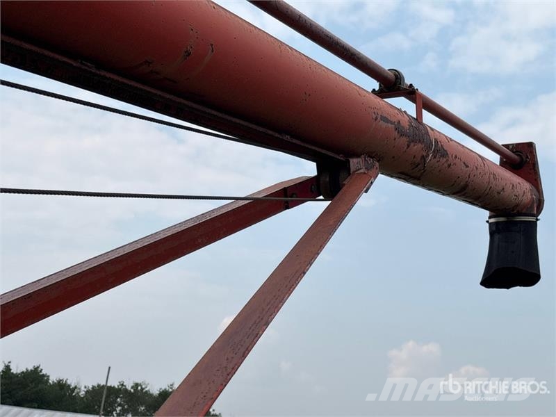 Sakundiak HD7-41 7 in x 41 ft Grain Auger معدات نقل