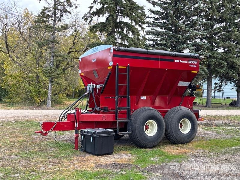 Salford BBI Trooper 80 ft T/A Fertilizer Spreader Самоходные опрыскиватели