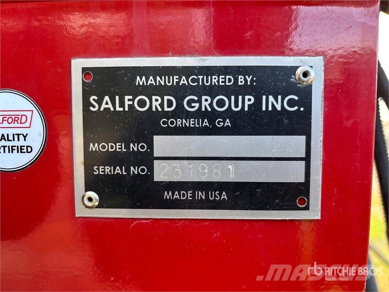 Salford BBI Trooper 80 ft T/A Fertilizer Spreader Самоходные опрыскиватели