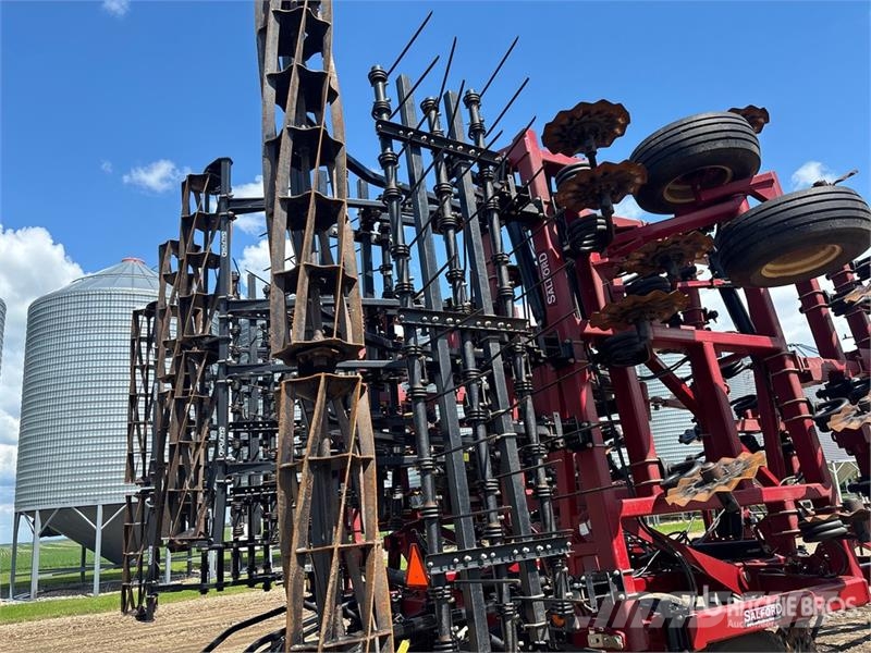 Salford I2150 50 ft Vertical Disc Disc harrows