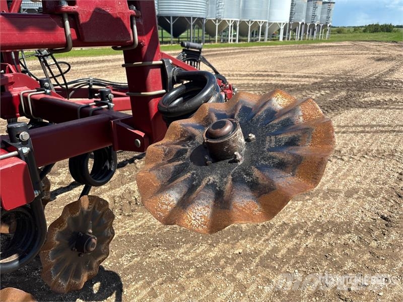 Salford I2150 50 ft Vertical Disc Disc harrows