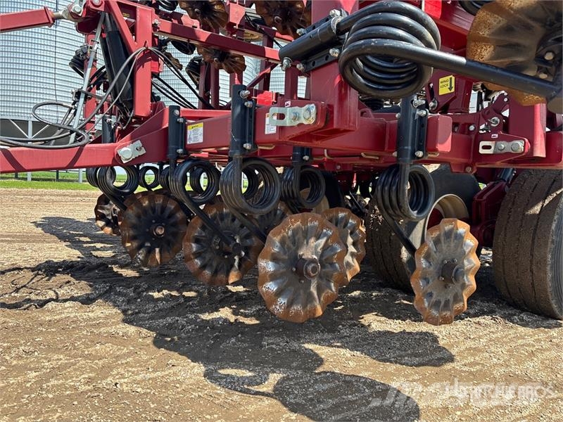Salford I2150 50 ft Vertical Disc Disc harrows