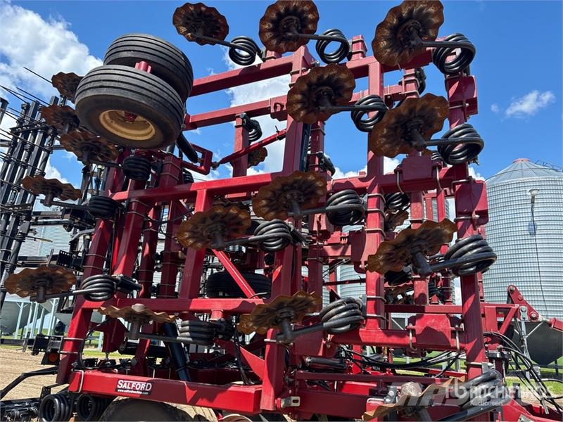 Salford I2150 50 ft Vertical Disc Disc harrows