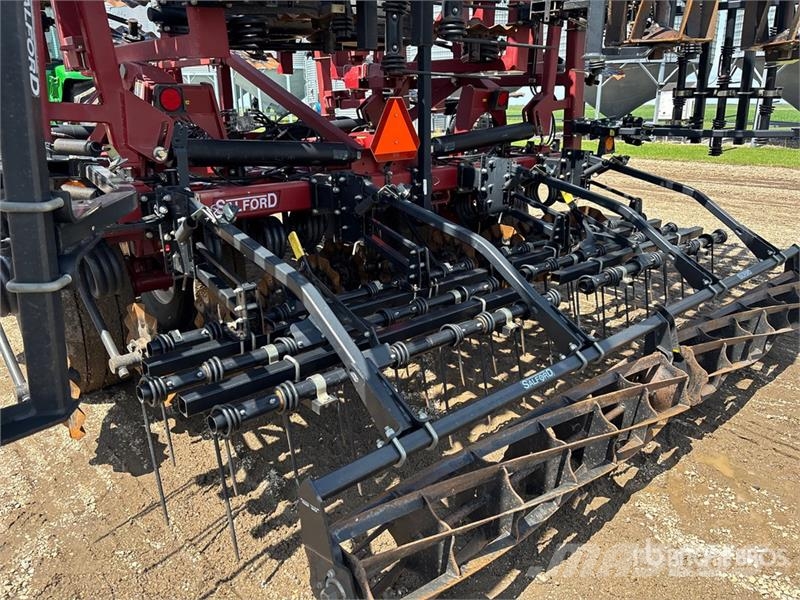 Salford I2150 50 ft Vertical Disc Disc harrows