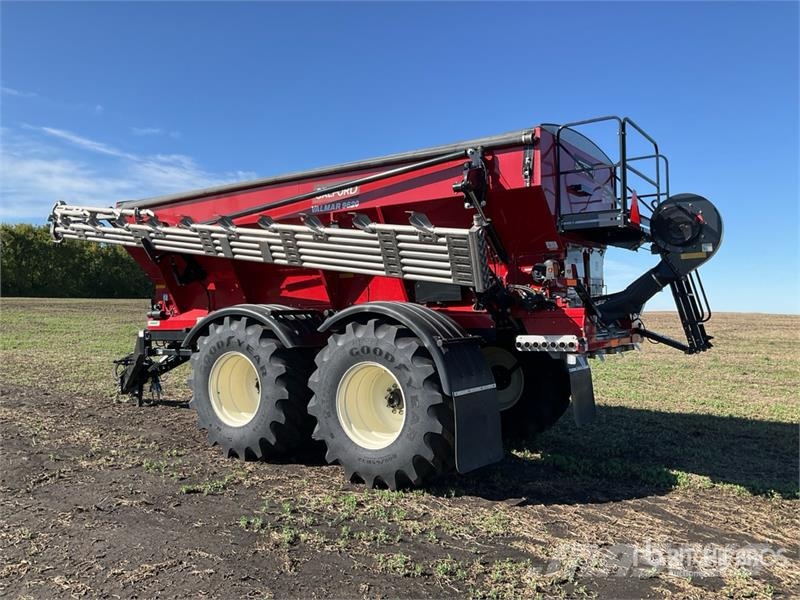 Salford Valmar 9620 72 ft T/A Fertilizer Spreader معدات رش أسمدة
