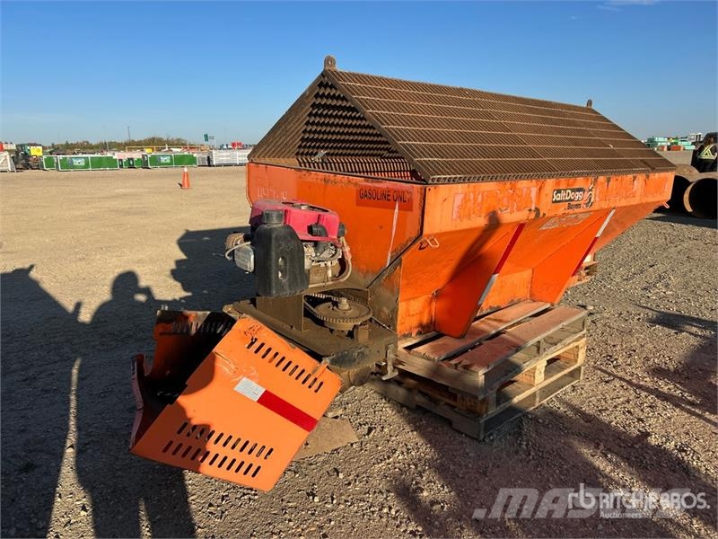 SaltDogg Salt Spreader - Fits Truck Liivapuisturid ja soolapuisturid