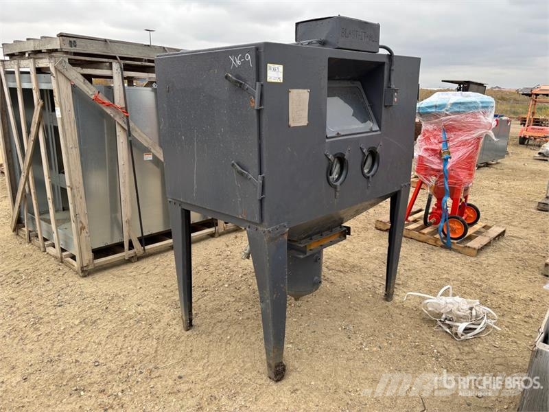 Sand Blasting Cabinet Építőipar - Egyebek