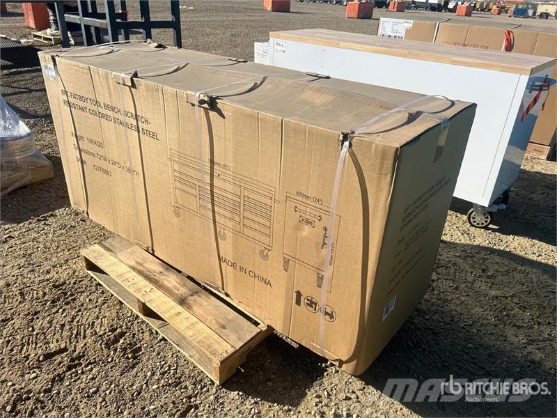 SandStrike 72DDC 6 ft 17-Drawer Fatboy Workbench Andre komponenter