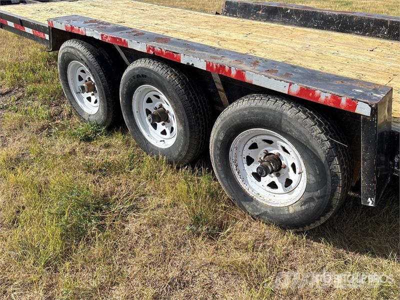 Saturn 21 ft Tri/A Equipment Trailer Oprijwagen