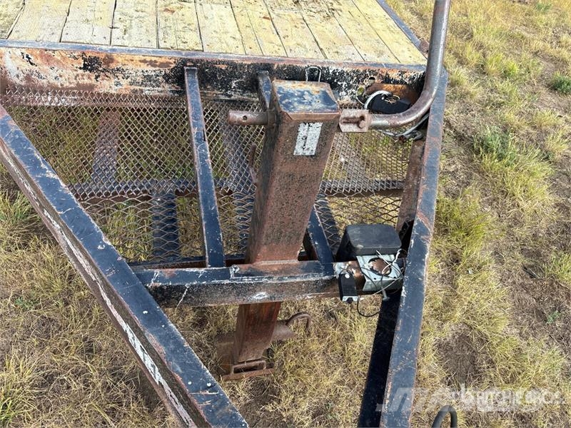 Saturn 21 ft Tri/A Equipment Trailer Oprijwagen