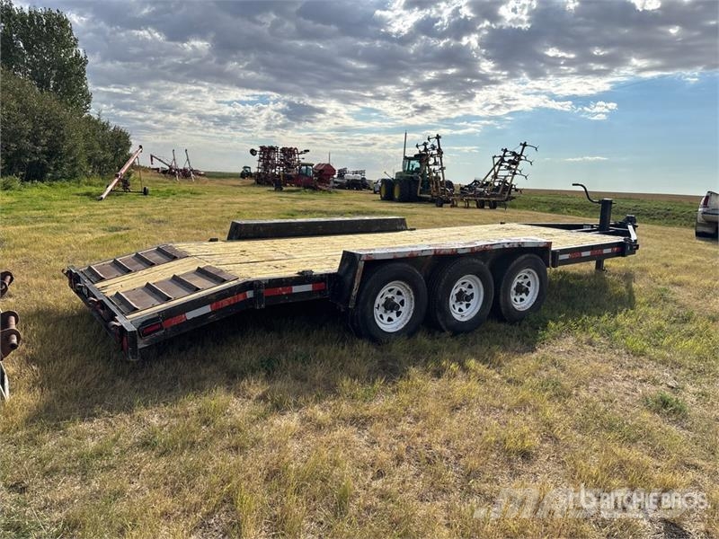Saturn 21 ft Tri/A Equipment Trailer Oprijwagen