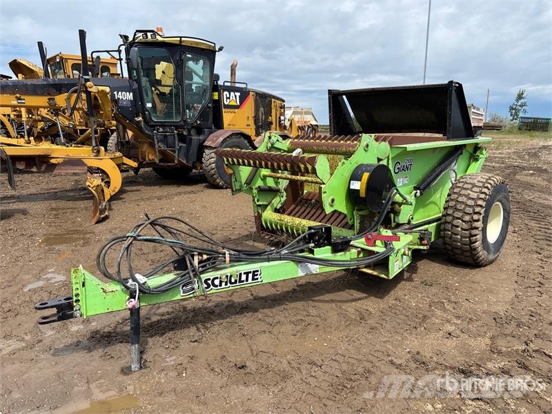 Schulte 2500 Giant 54 in Paddle Rock Picker Stenenrapers