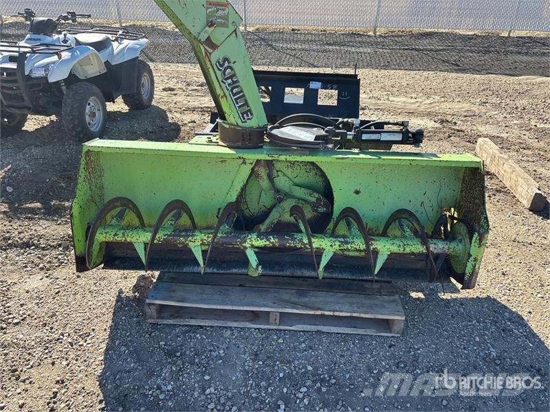 Schulte 7400 72 in Skid Steer Snowblower Snežne freze