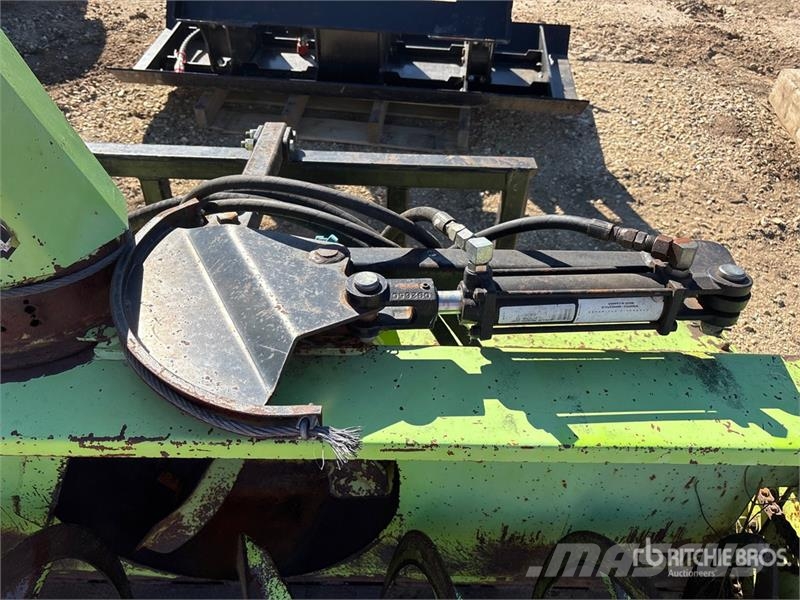 Schulte 7400 72 in Skid Steer Snowblower Snežne freze
