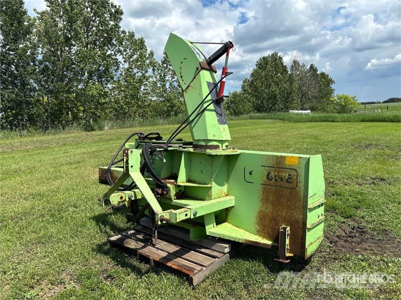 Schulte 8 ft 3-Point Snow Blower قاذفات الجليد