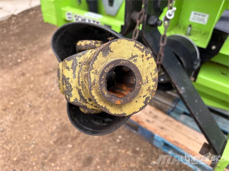 Schulte 8 ft 6 in 3-Point Snow Blower Spazzaneve