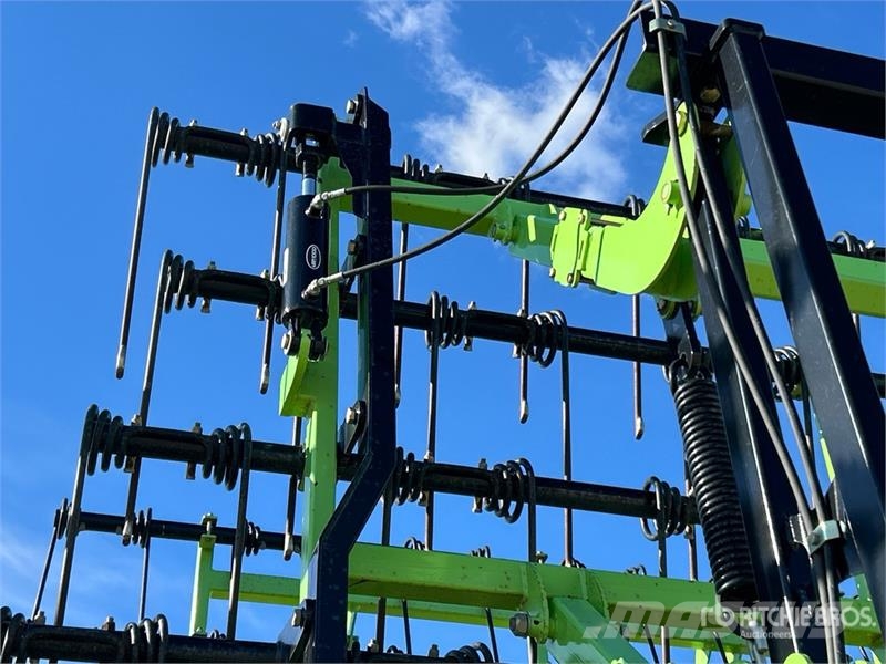 Schulte DHX-600 60 ft Disc Harrow Gradas de discos