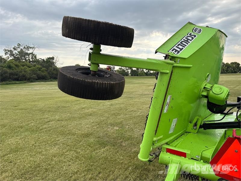 Schulte FX1800 جزازات وأغطية المراعي