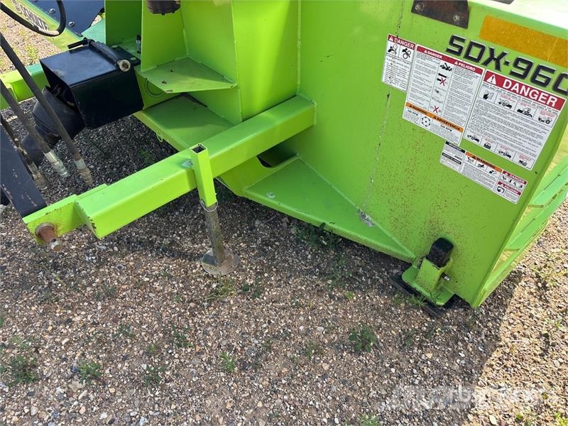 Schulte SDX-960 8 ft Snow Blower Snow throwers