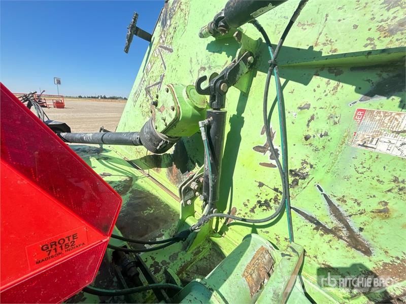 Schulte XH1500 Series 3 15 ft Flex Wing Rotary Cutter Arrancadores de Batatas