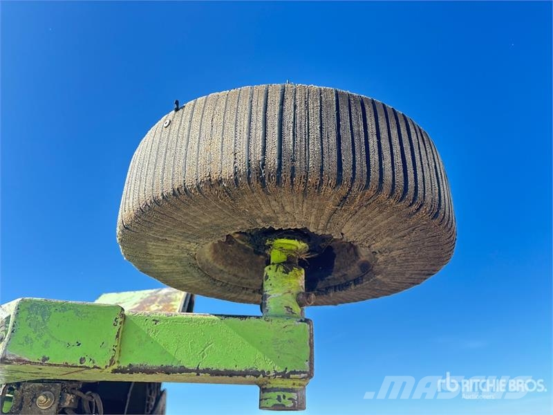 Schulte XH1500 Series 3 15 ft Flex Wing Rotary Cutter Arrancadores de Batatas