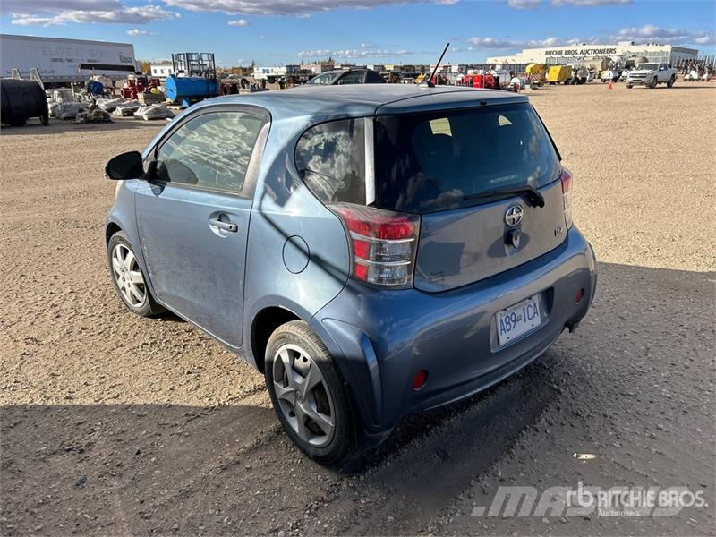  Scion iQ Automobile (Inoperable) Auto's