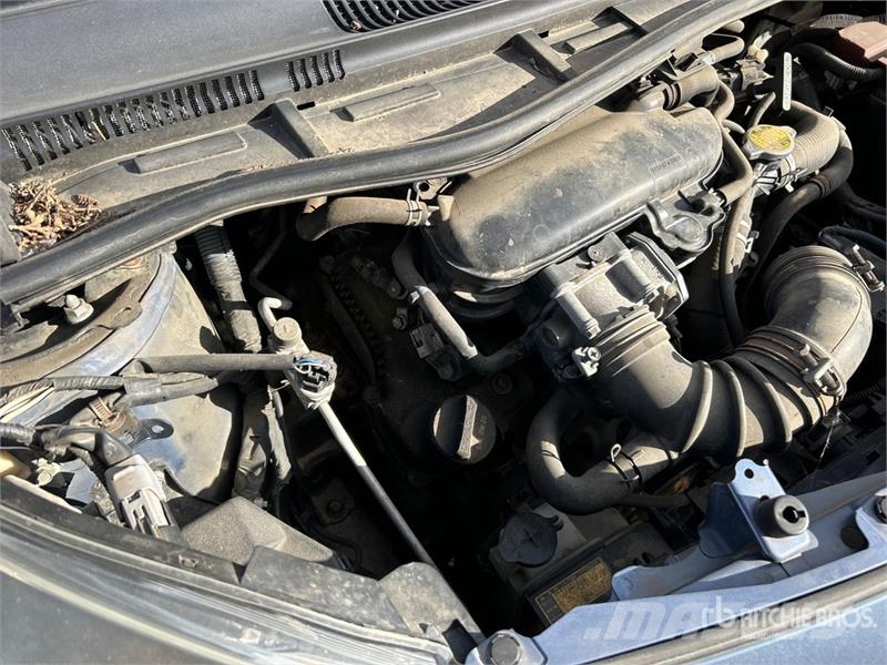  Scion iQ Automobile (Inoperable) Auto's