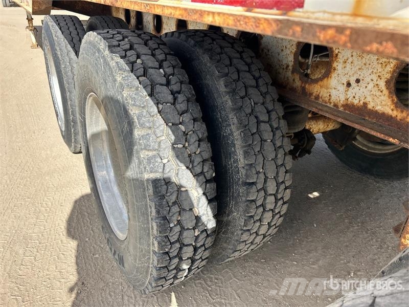 Scona 48 ft Tri/A Flatbed Oilfield Trailer Processing Equipment