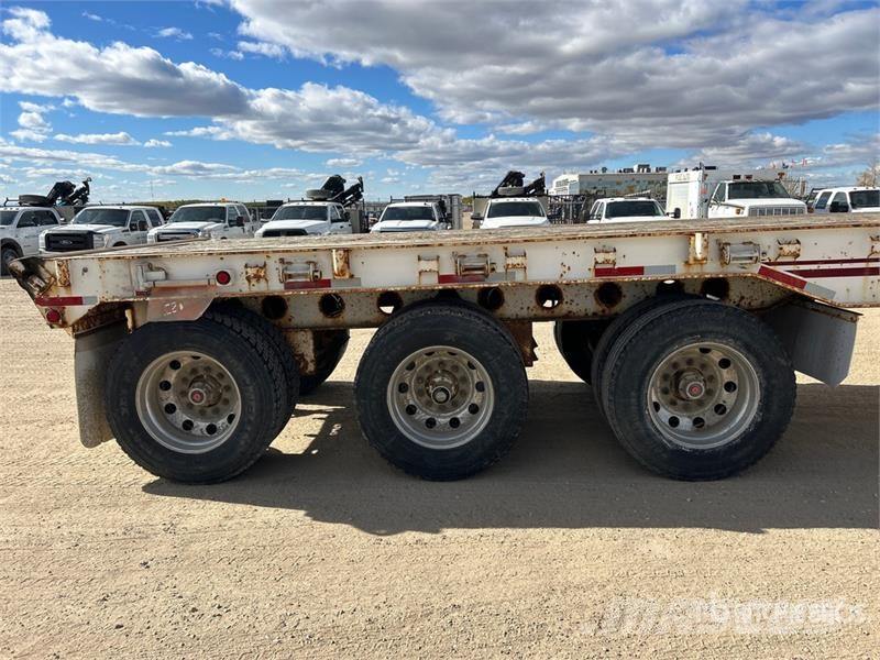 Scona 48 ft Tri/A Flatbed Oilfield Trailer Processing Equipment