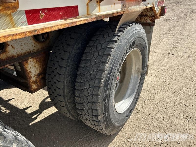 Scona 48 ft Tri/A Flatbed Oilfield Trailer Processing Equipment