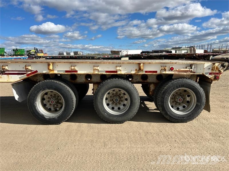 Scona 48 ft Tri/A Flatbed Oilfield Trailer Processing Equipment