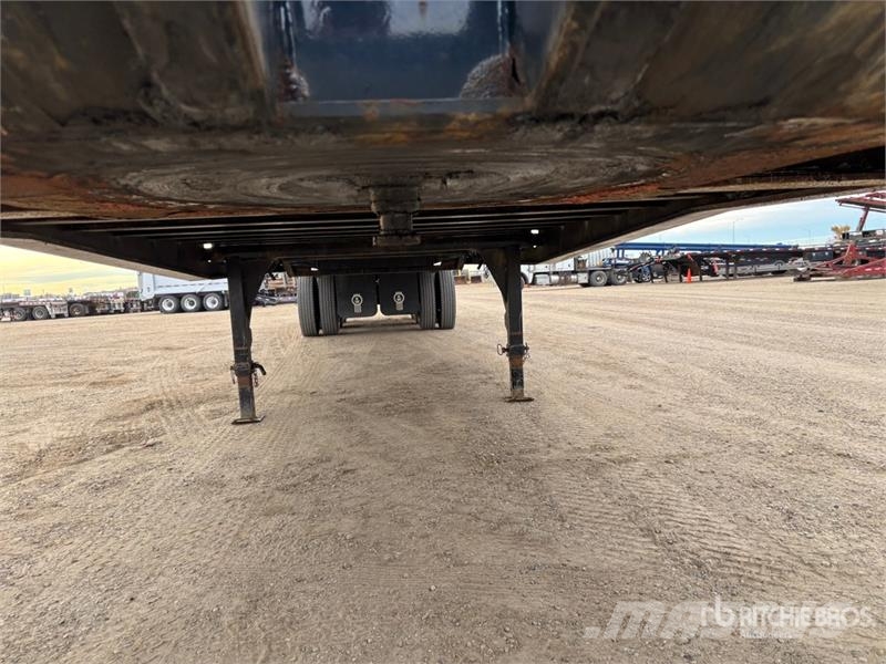 Scona 49 ft Tri/A Flatbed Oilfield Trailer Processing Equipment