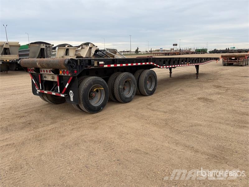 Scona 49 ft Tri/A Flatbed Oilfield Trailer Processing Equipment