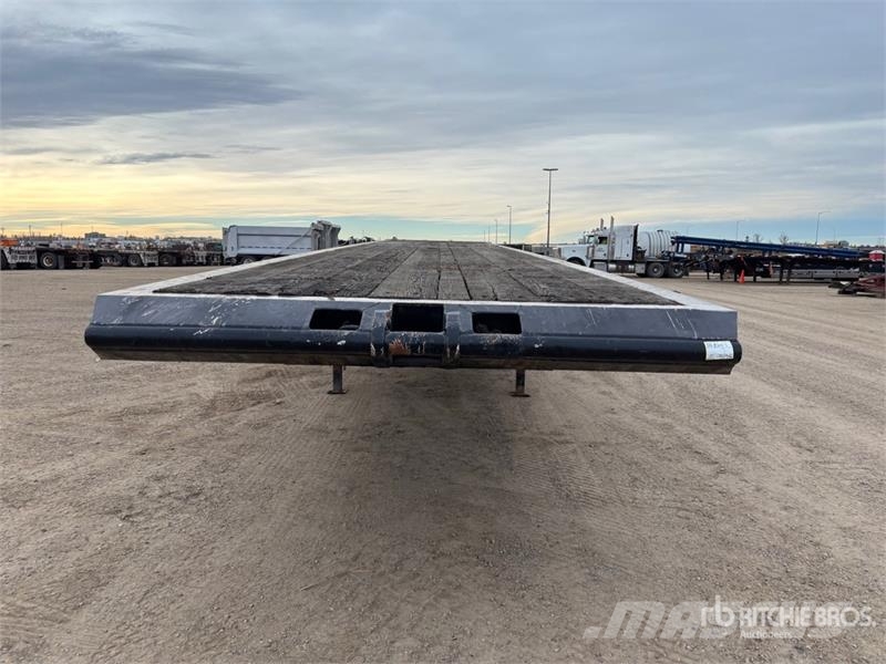 Scona 49 ft Tri/A Flatbed Oilfield Trailer Processing Equipment