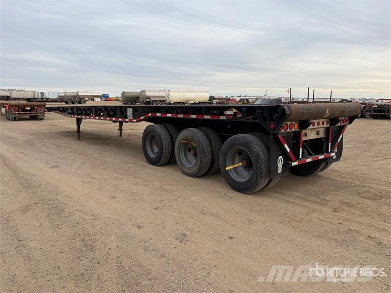 Scona 49 ft Tri/A Flatbed Oilfield Trailer Processing Equipment