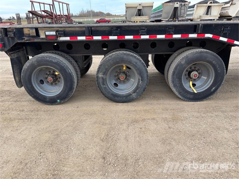 Scona 49 ft Tri/A Flatbed Oilfield Trailer Processing Equipment