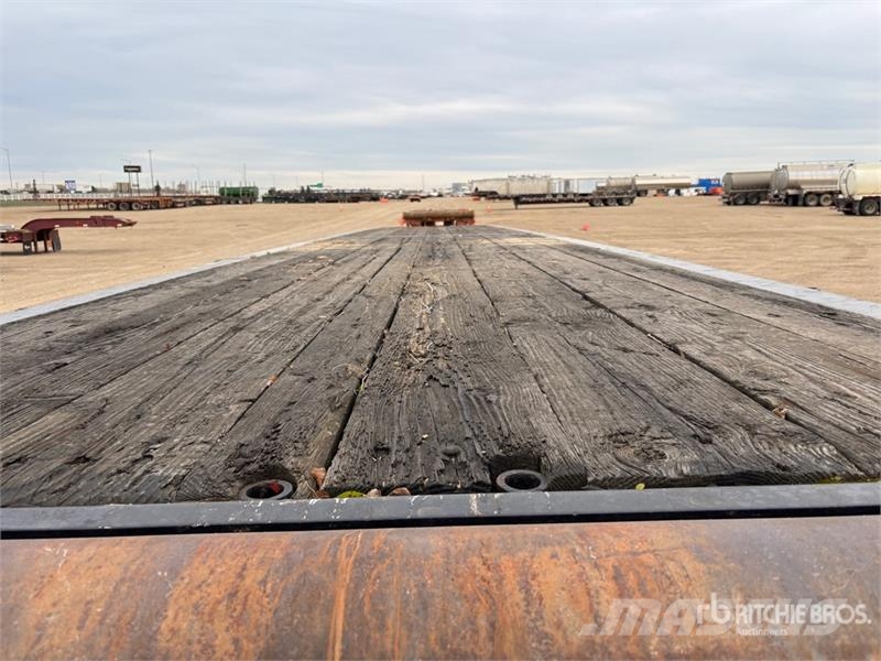 Scona 49 ft Tri/A Flatbed Oilfield Trailer Processing Equipment