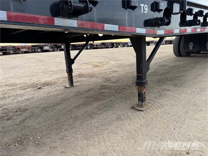 Scona 49 ft Tri/A Flatbed Oilfield Trailer Processing Equipment