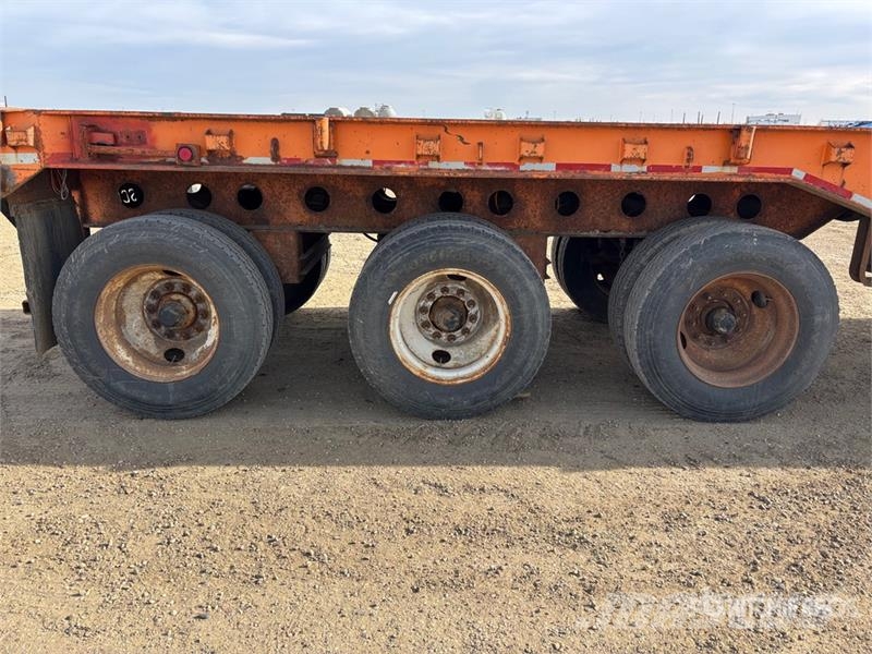Scona 50 ft Tri/A Flatbed Oilfield Trailer Processing Equipment