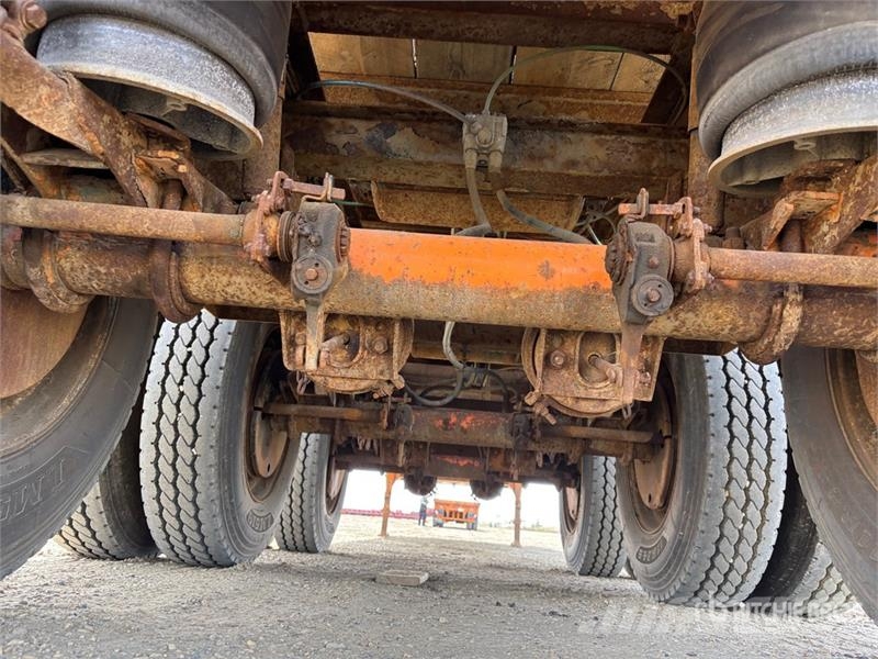 Scona 50 ft Tri/A Flatbed Oilfield Trailer Processing Equipment