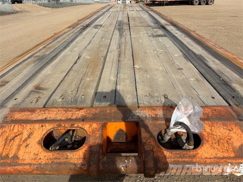 Scona 50 ft Tri/A Flatbed Oilfield Trailer Processing Equipment