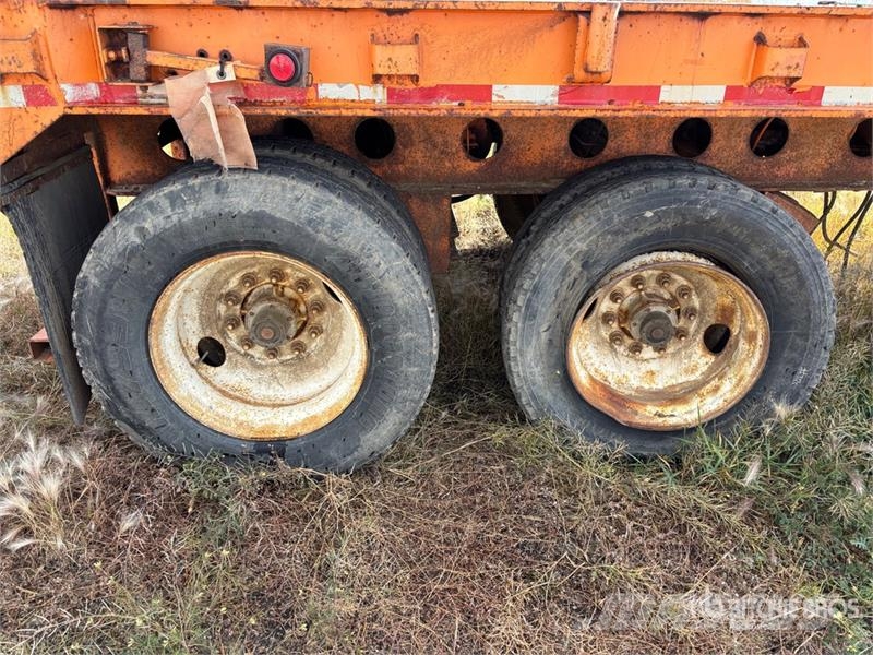 Scona 50 ft Tri/A Flatbed 50 Ton Oilfield Trailer  Verarbeitungsgeräte