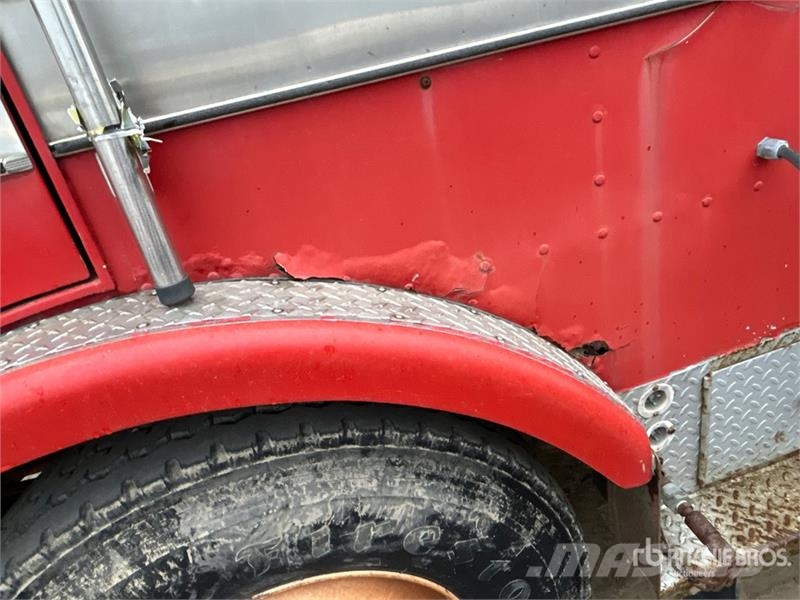 Scot Pierreville 4x2 Fire Truck (Inoperable) Gasilska vozila