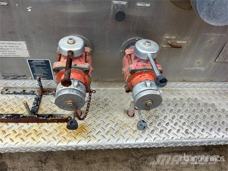 Scot Pierreville 4x2 Fire Truck (Inoperable) Gasilska vozila